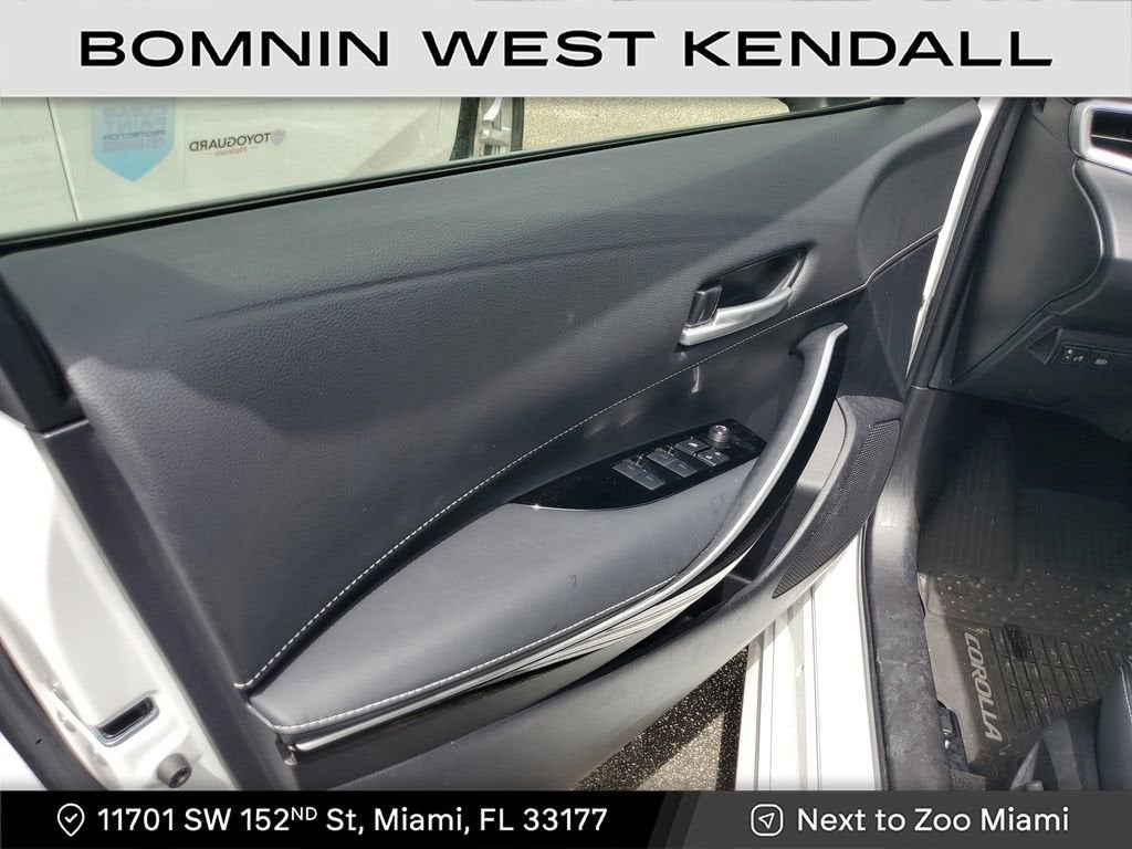 2023 Toyota Corolla Hatchback XSE