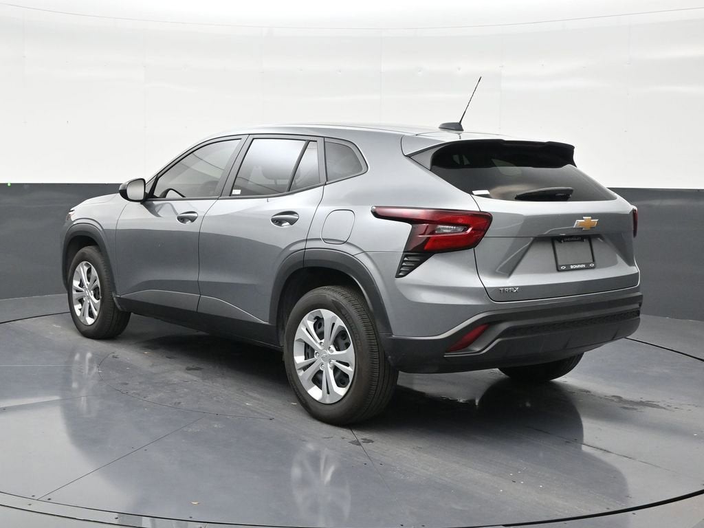 2025 Chevrolet Trax LS