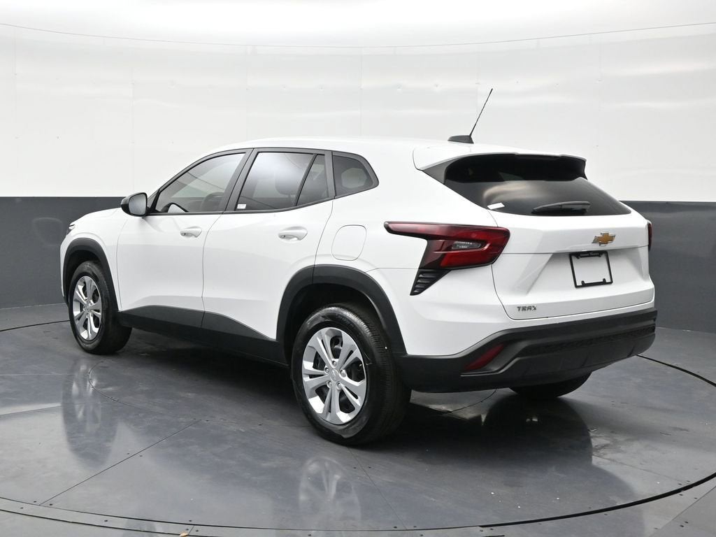 2025 Chevrolet Trax LS