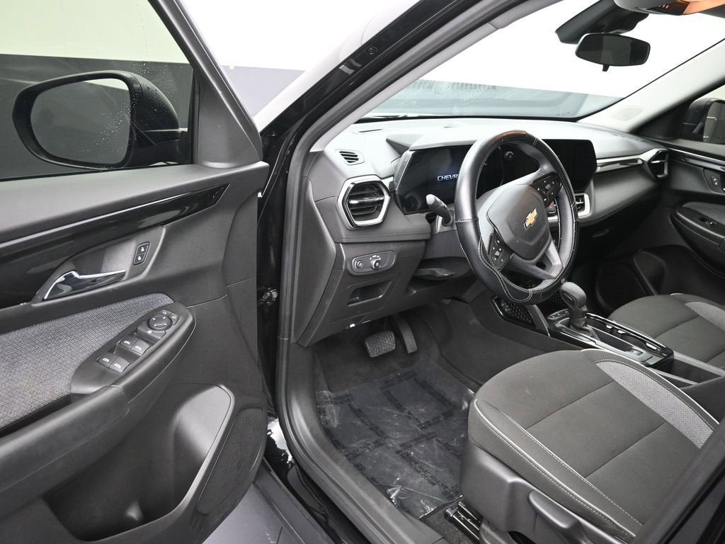 2025 Chevrolet Trailblazer LS