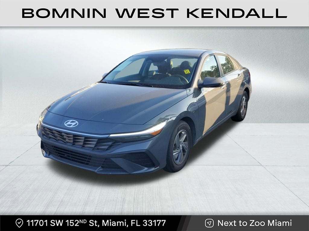 2025 Hyundai Elantra SE