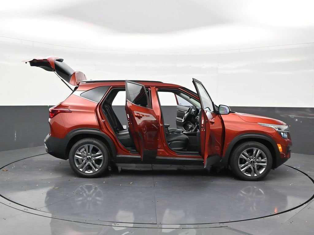 2023 Kia Seltos S