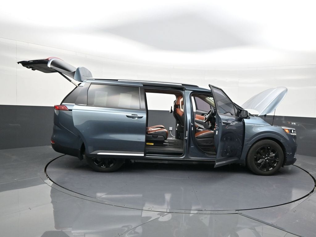 2022 Kia Carnival SX