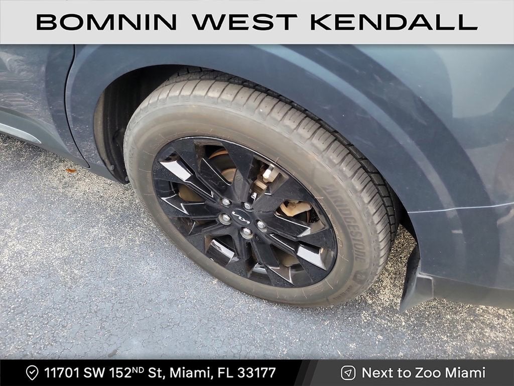 2022 Kia Carnival SX