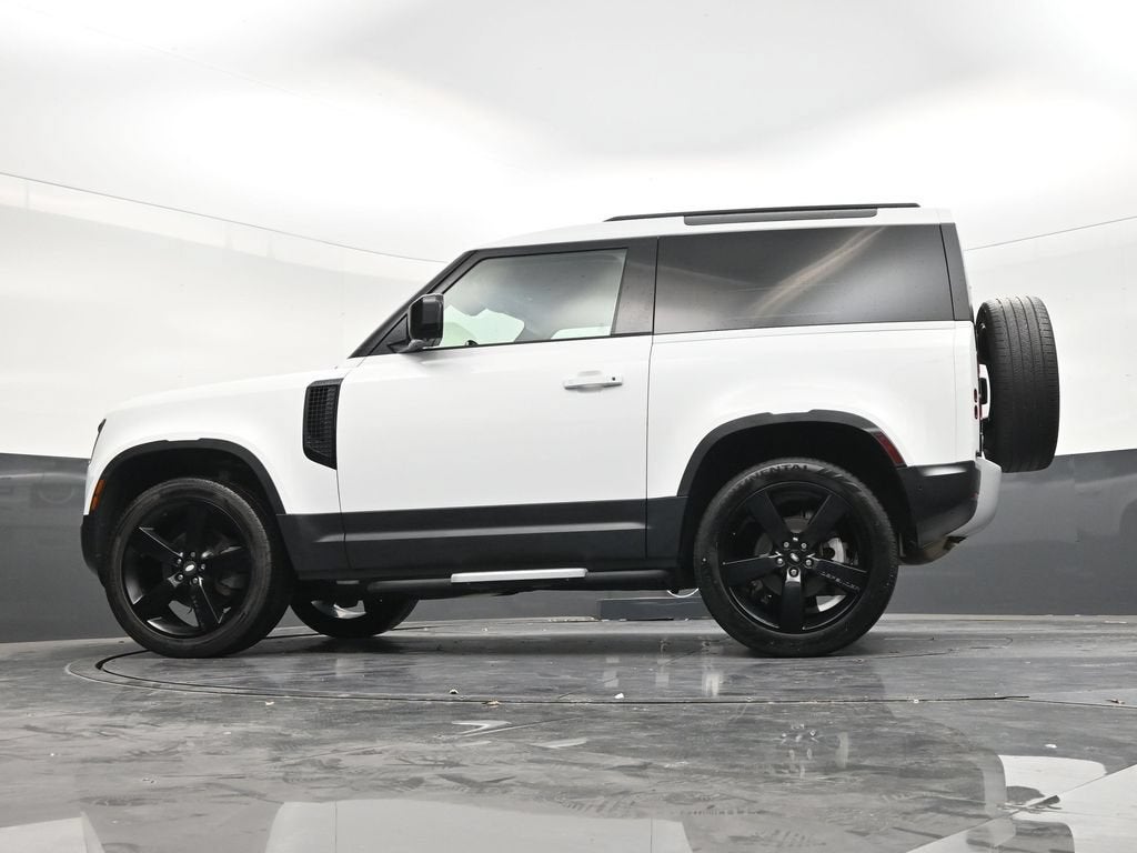 2022 Land Rover Defender 90 Standard
