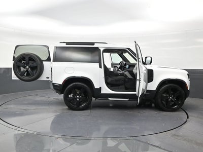 2022 Land Rover Defender 90 Standard