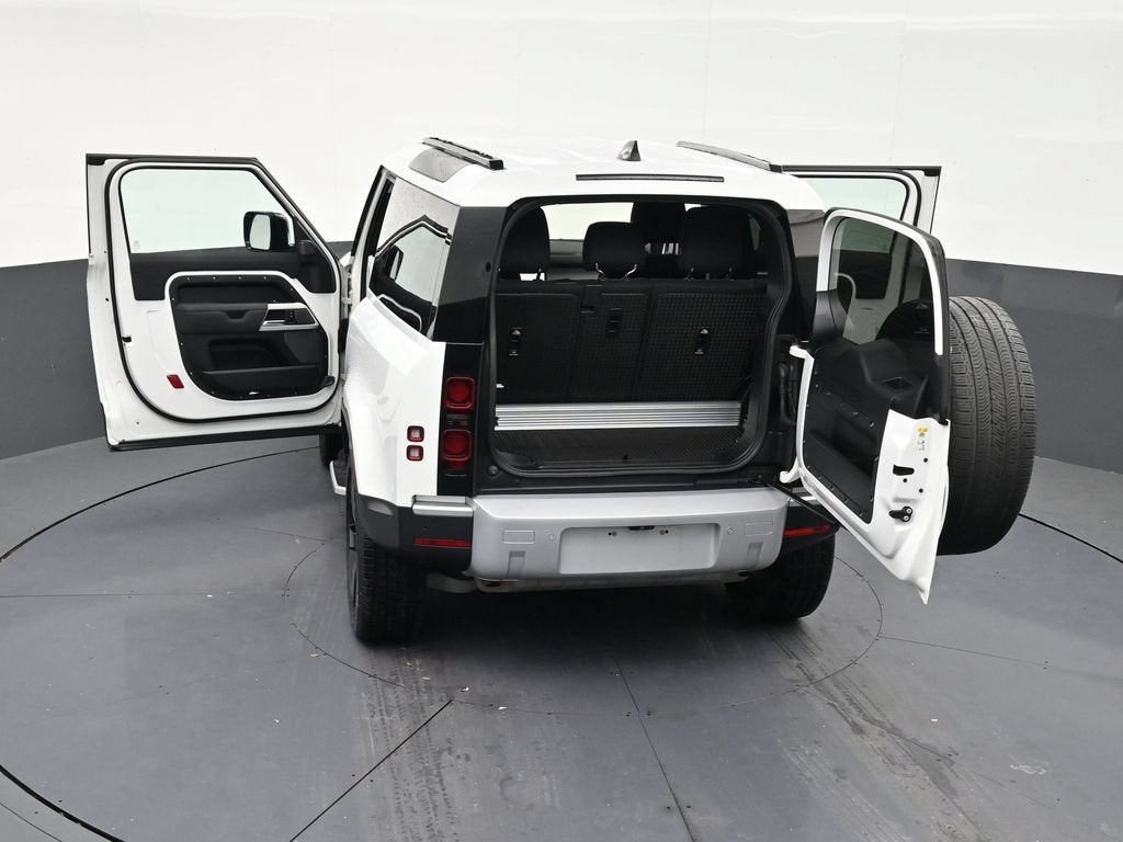2022 Land Rover Defender 90 Standard