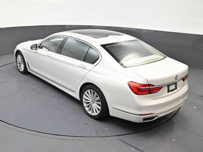 2019 BMW 740i 740i