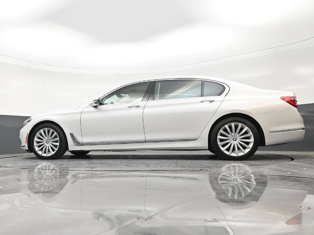 2019 BMW 740i 740i