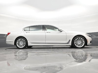 2019 BMW 740i 740i