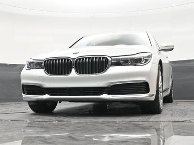 2019 BMW 740i 740i