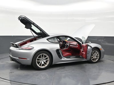 2024 Porsche 718 Cayman Style Edition