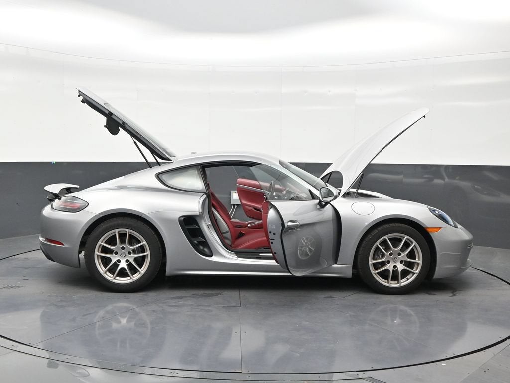 2024 Porsche 718 Cayman Style Edition