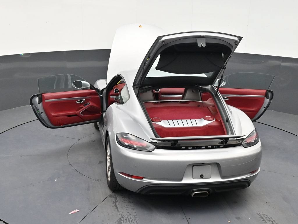 2024 Porsche 718 Cayman Style Edition