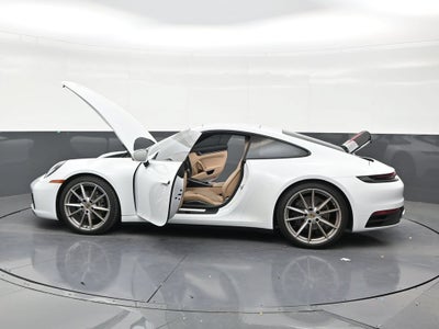 2022 Porsche 911 Carrera