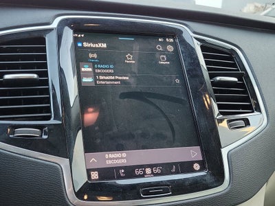 2023 Volvo XC90 Plus