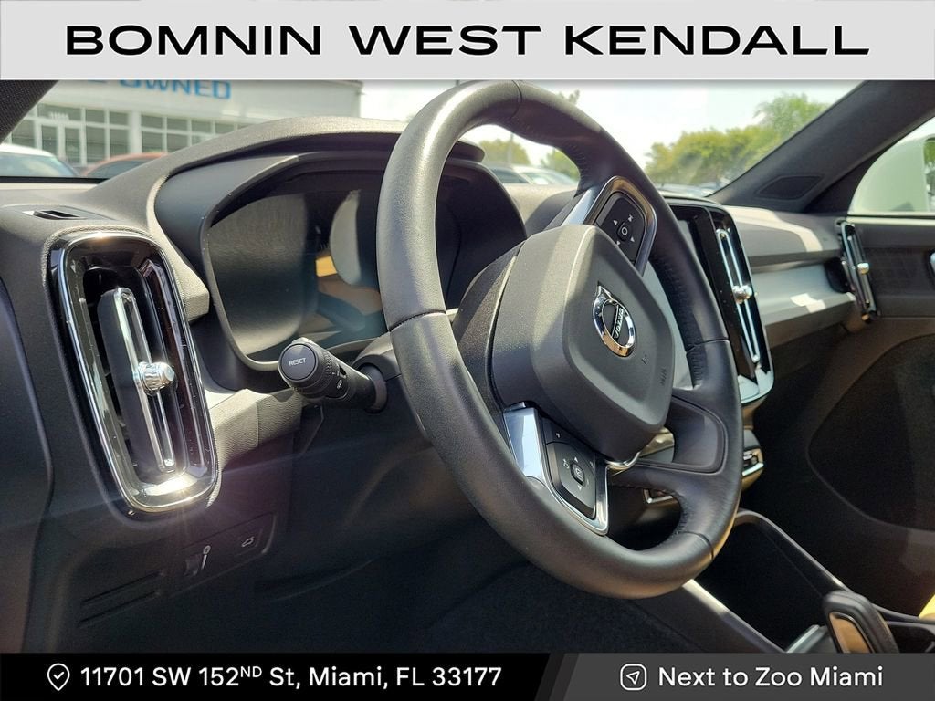 2020 Volvo XC40 Momentum