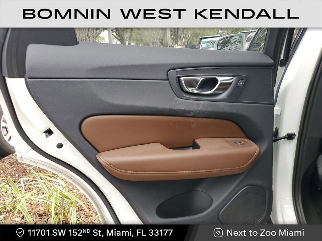 2023 Volvo XC60 Recharge Plug-In Hyb Plus Bright Theme