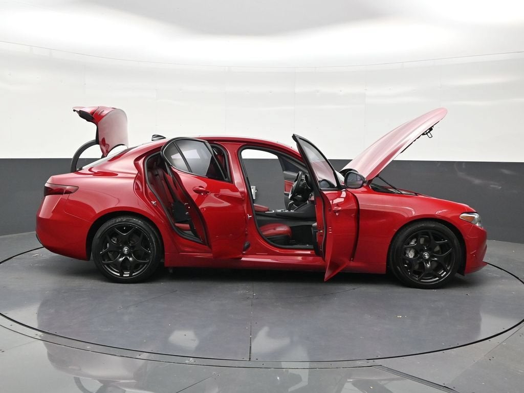 2021 Alfa Romeo Giulia RWD