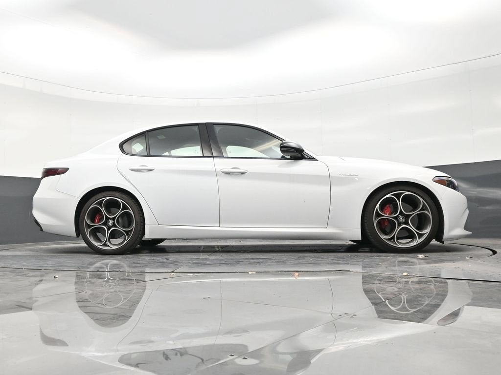 2024 Alfa Romeo Giulia Veloce