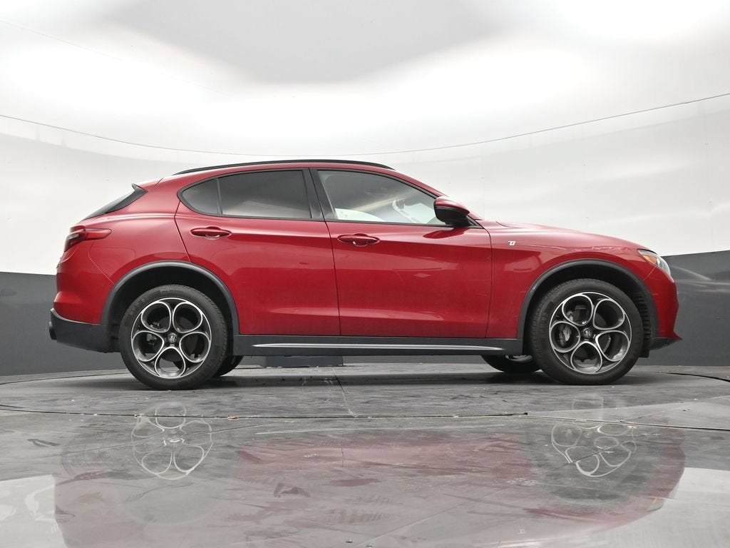 2022 Alfa Romeo Stelvio Ti AWD