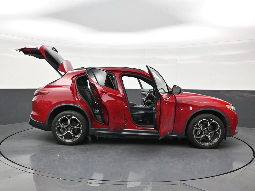 2022 Alfa Romeo Stelvio Ti AWD