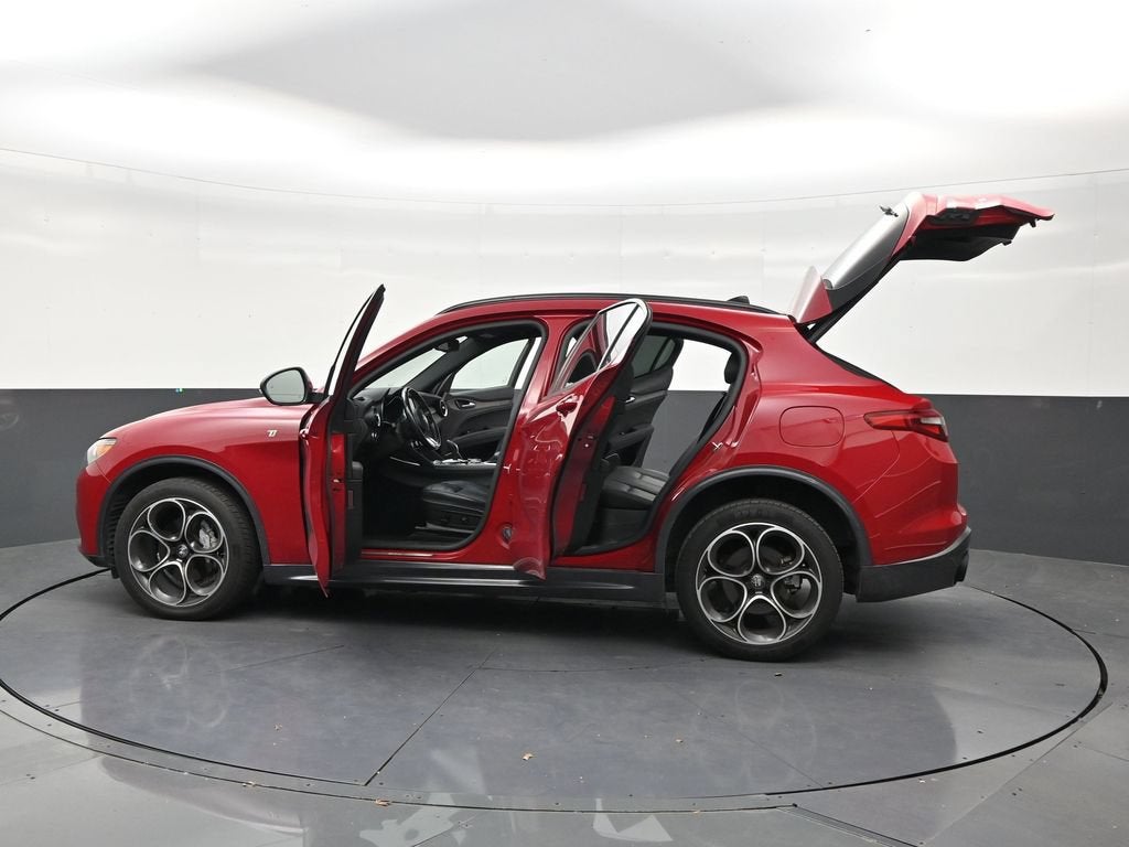 2022 Alfa Romeo Stelvio Ti AWD