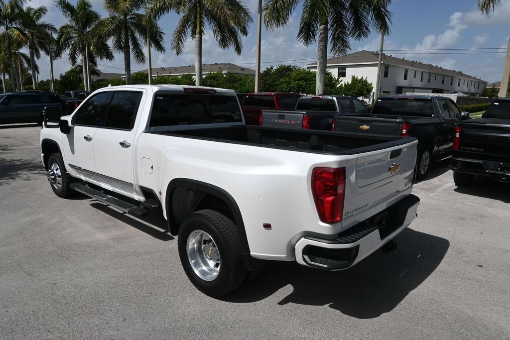 2025 Chevrolet Silverado 3500 HD High Country DRW