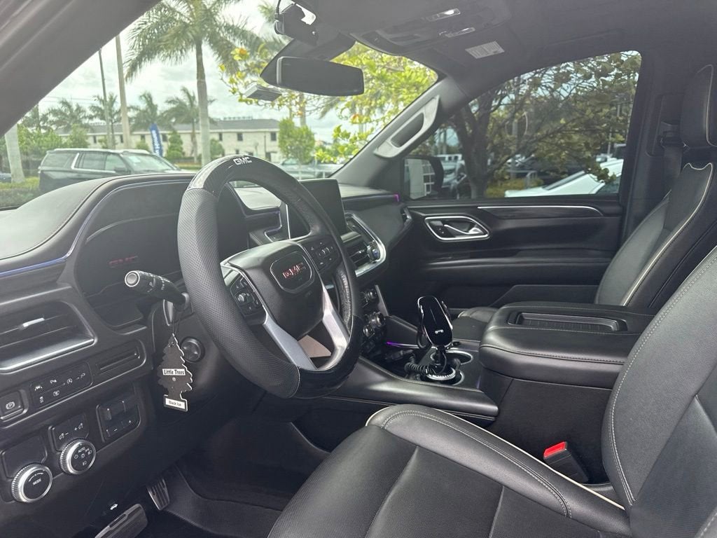 2022 GMC Yukon XL SLT