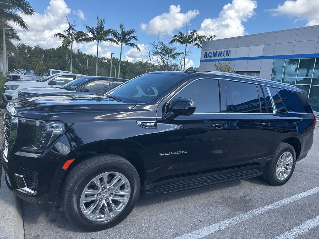 2023 GMC Yukon XL SLE