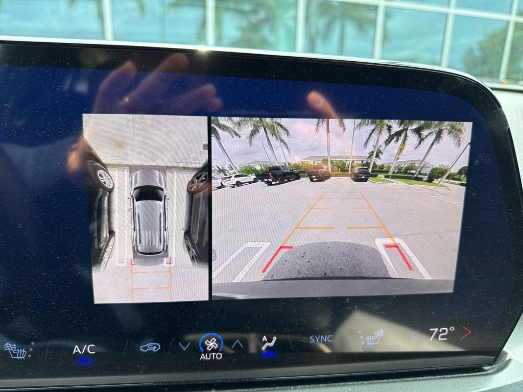 2024 Chevrolet Traverse LS