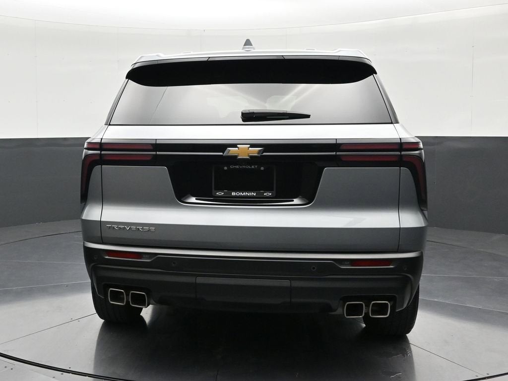 2024 Chevrolet Traverse LS