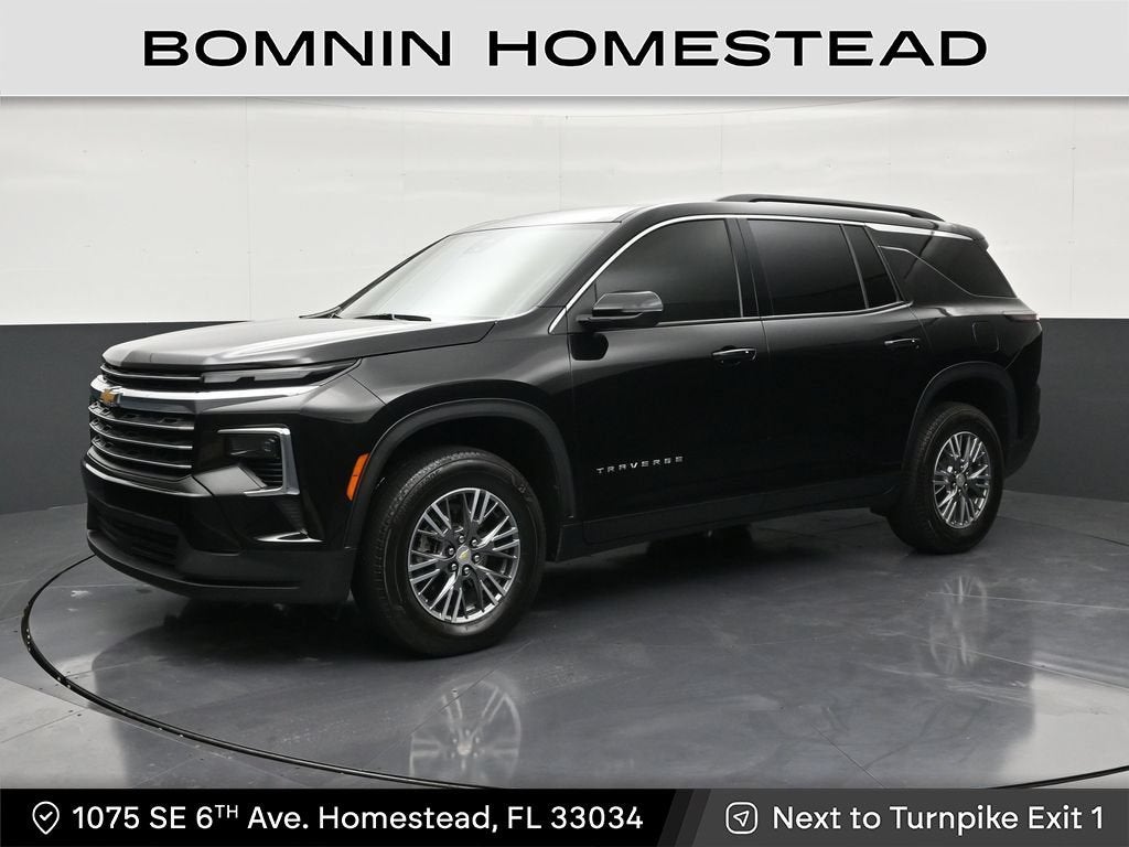 2025 Chevrolet Traverse LT