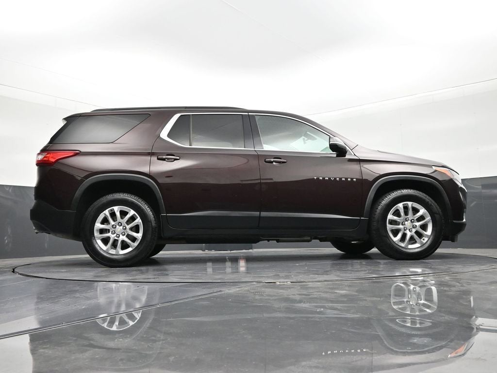 2021 Chevrolet Traverse LT Leather