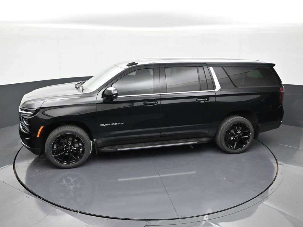 2025 Chevrolet Suburban LT