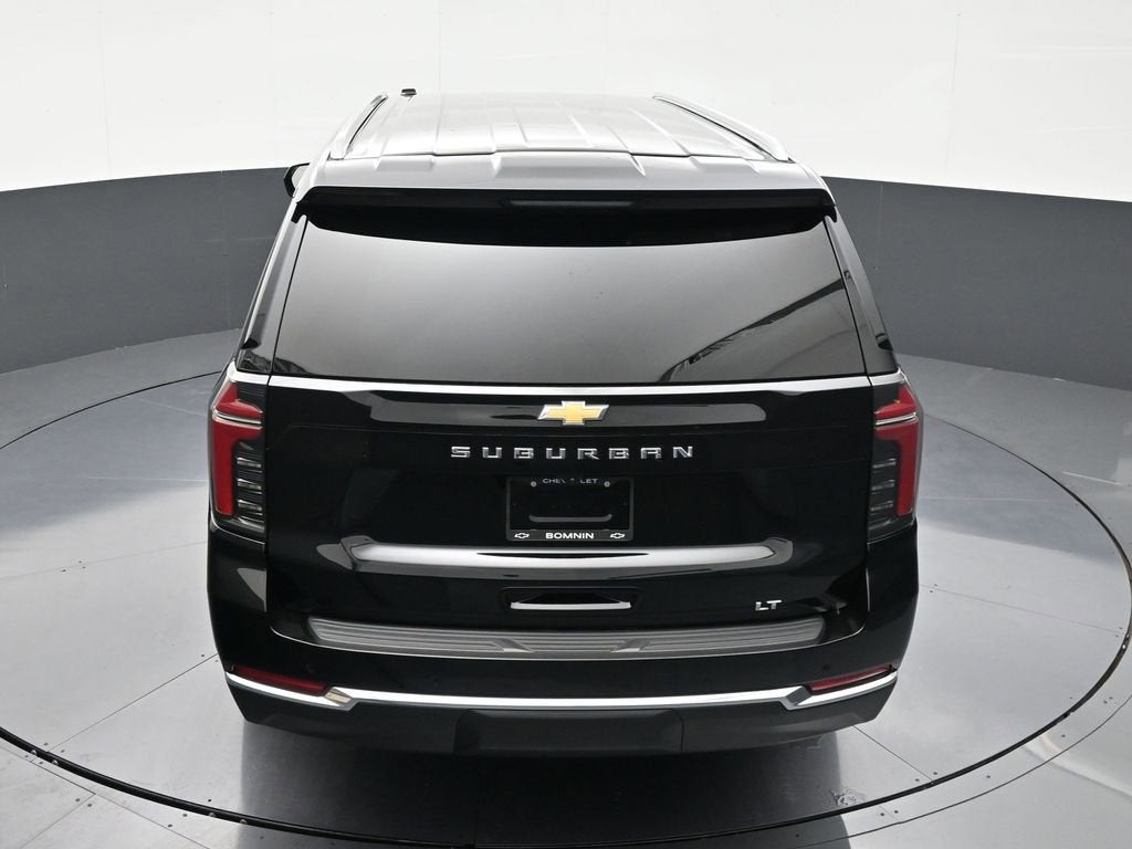 2025 Chevrolet Suburban LT