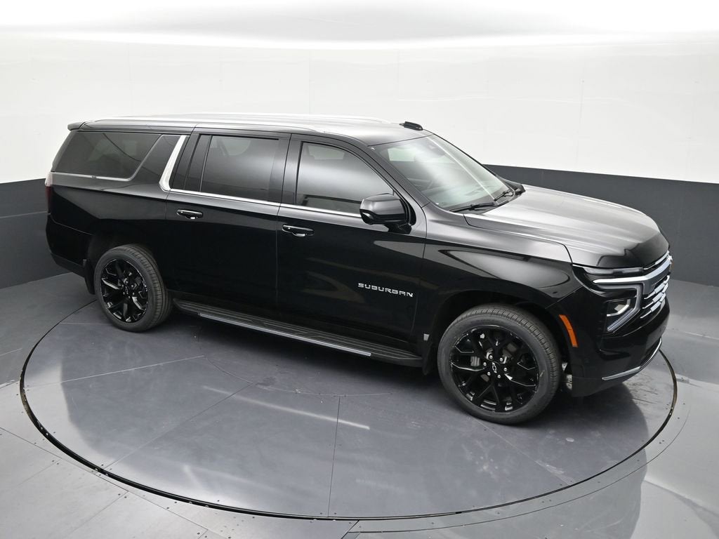 2025 Chevrolet Suburban LT