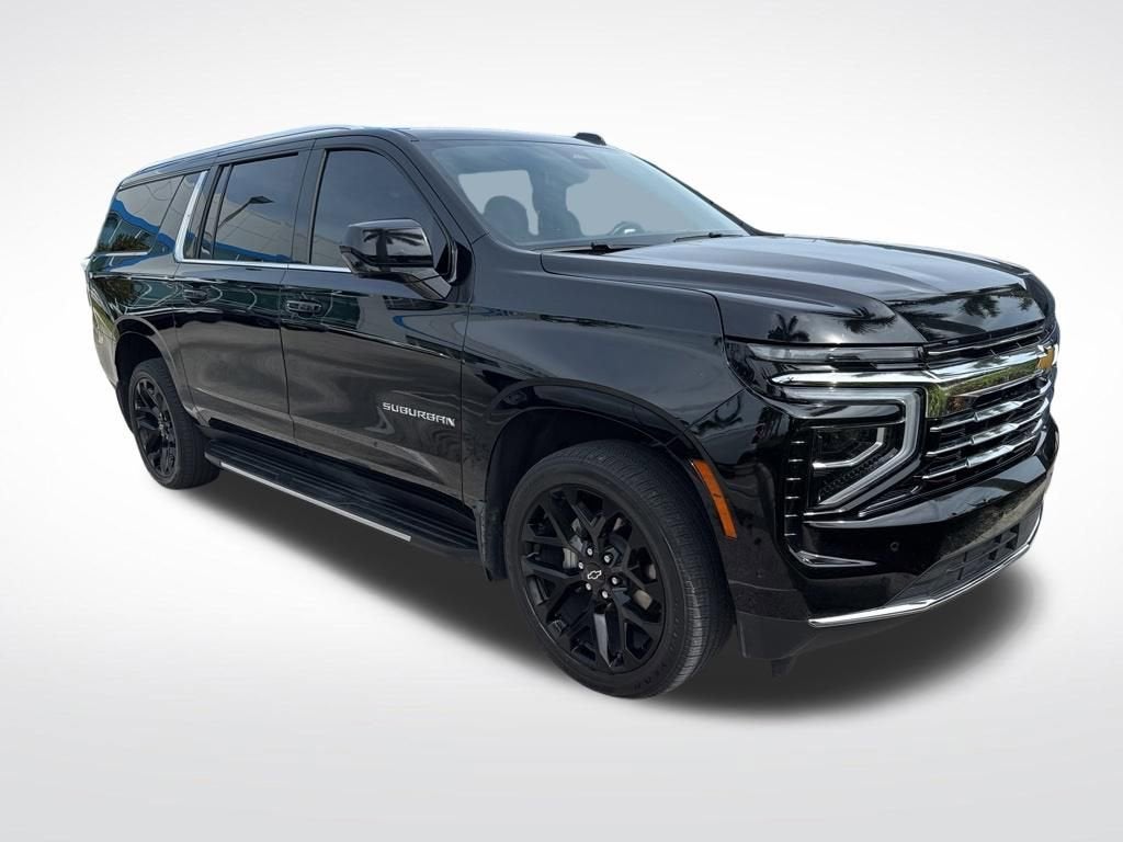 2025 Chevrolet Suburban LT