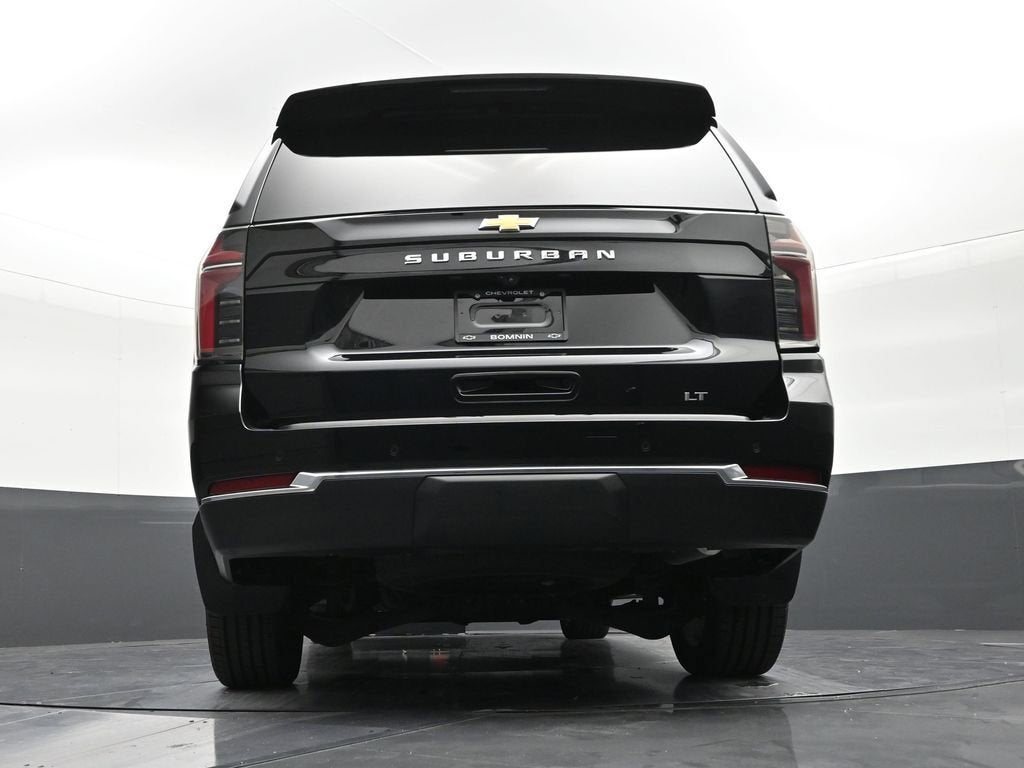 2025 Chevrolet Suburban LT