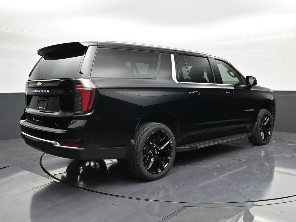 2025 Chevrolet Suburban LT