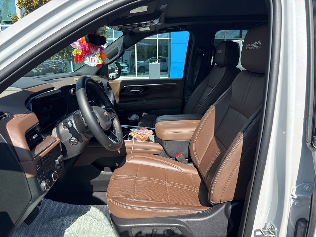 2025 Chevrolet Suburban High Country