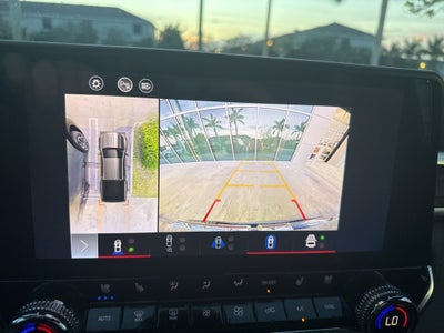 2023 GMC Canyon Denali