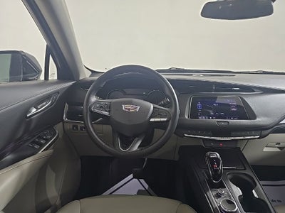 2023 Cadillac XT4 Luxury