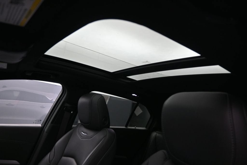 2023 Cadillac XT4 FWD Premium Luxury