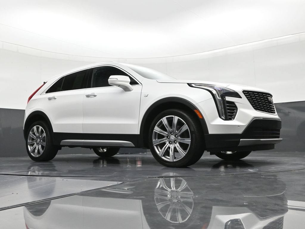 2023 Cadillac XT4 FWD Premium Luxury
