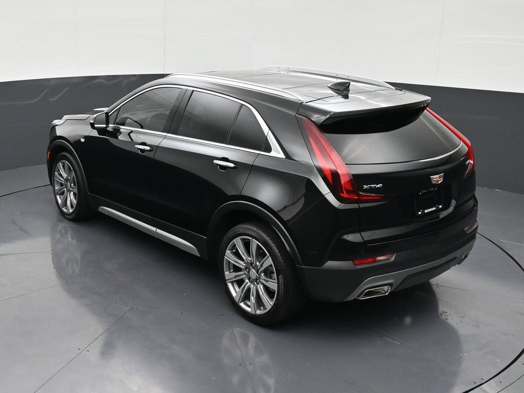 2023 Cadillac XT4 FWD Premium Luxury