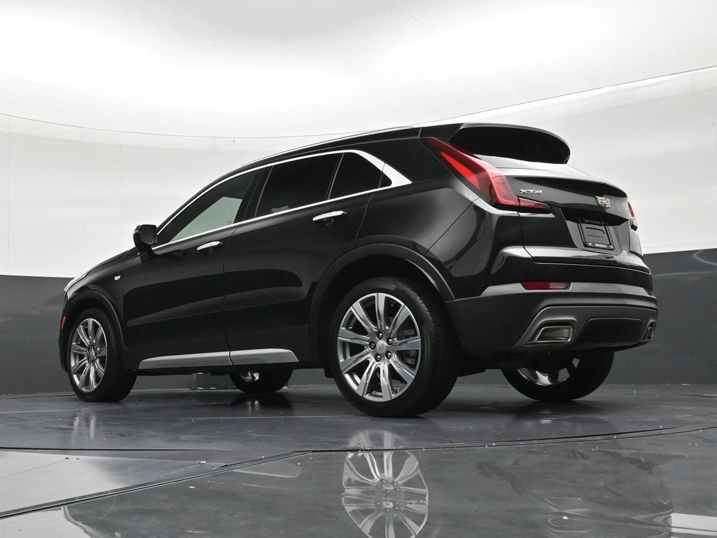 2023 Cadillac XT4 FWD Premium Luxury