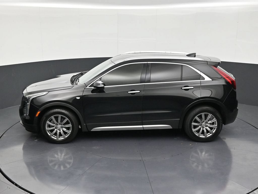 2022 Cadillac XT4 AWD Premium Luxury