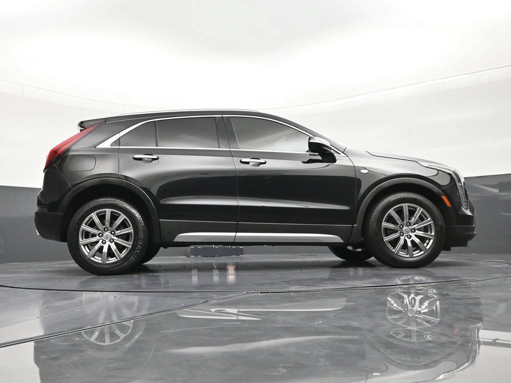 2022 Cadillac XT4 AWD Premium Luxury