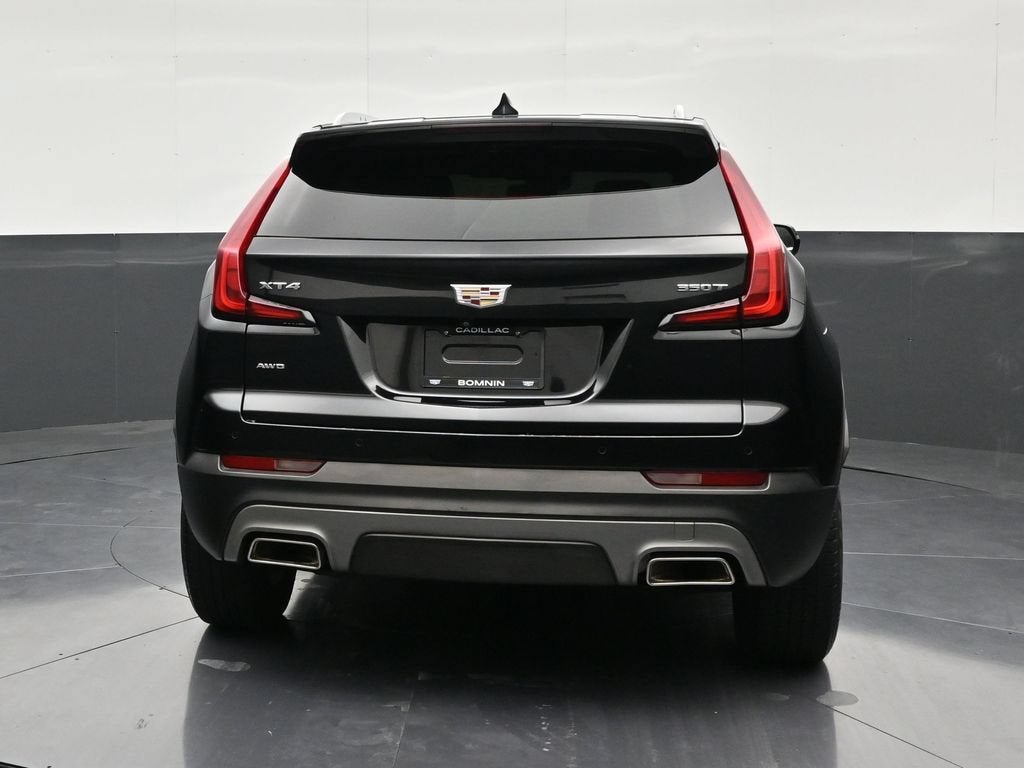 2022 Cadillac XT4 AWD Premium Luxury